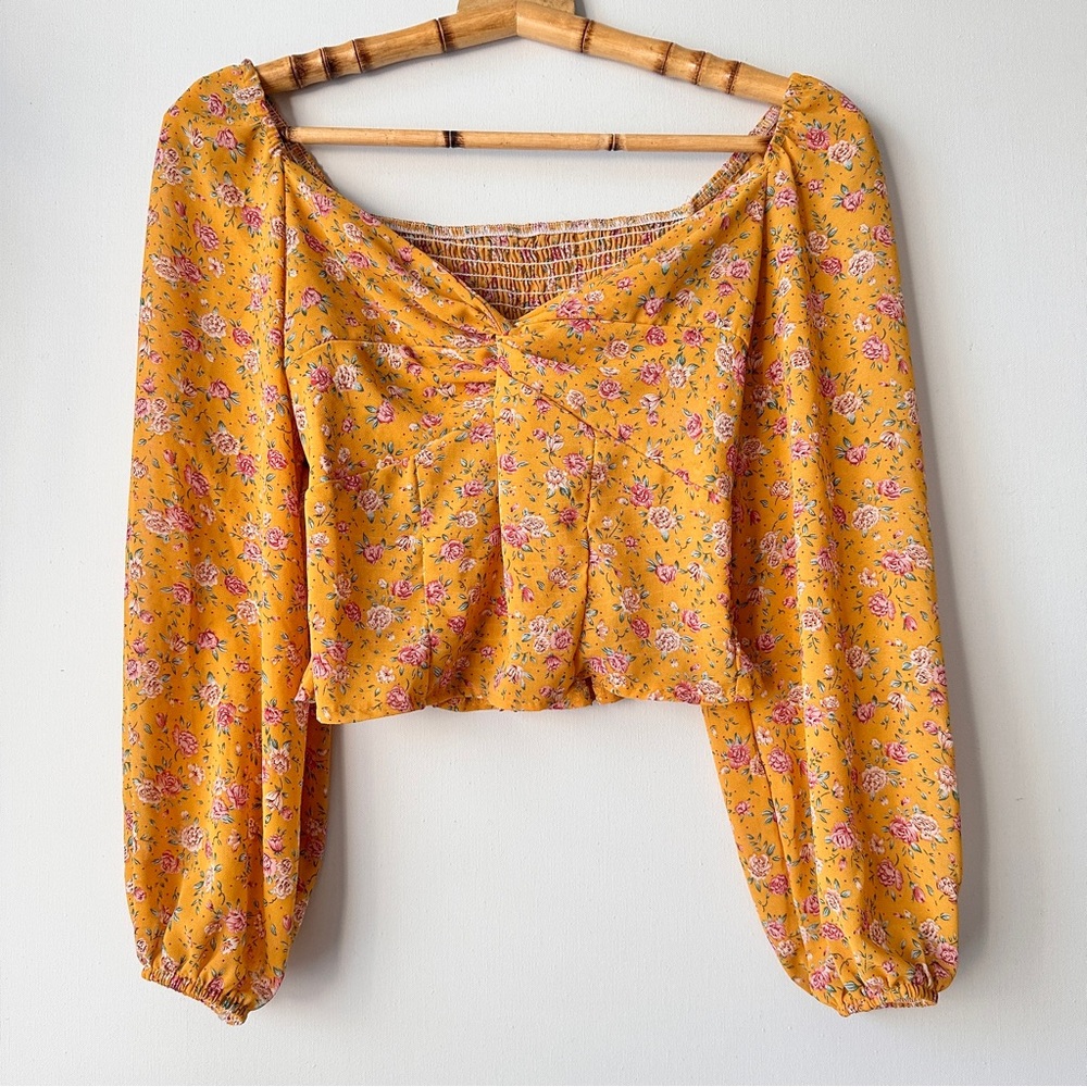 Floral Crop Top Long Puff Sleeves